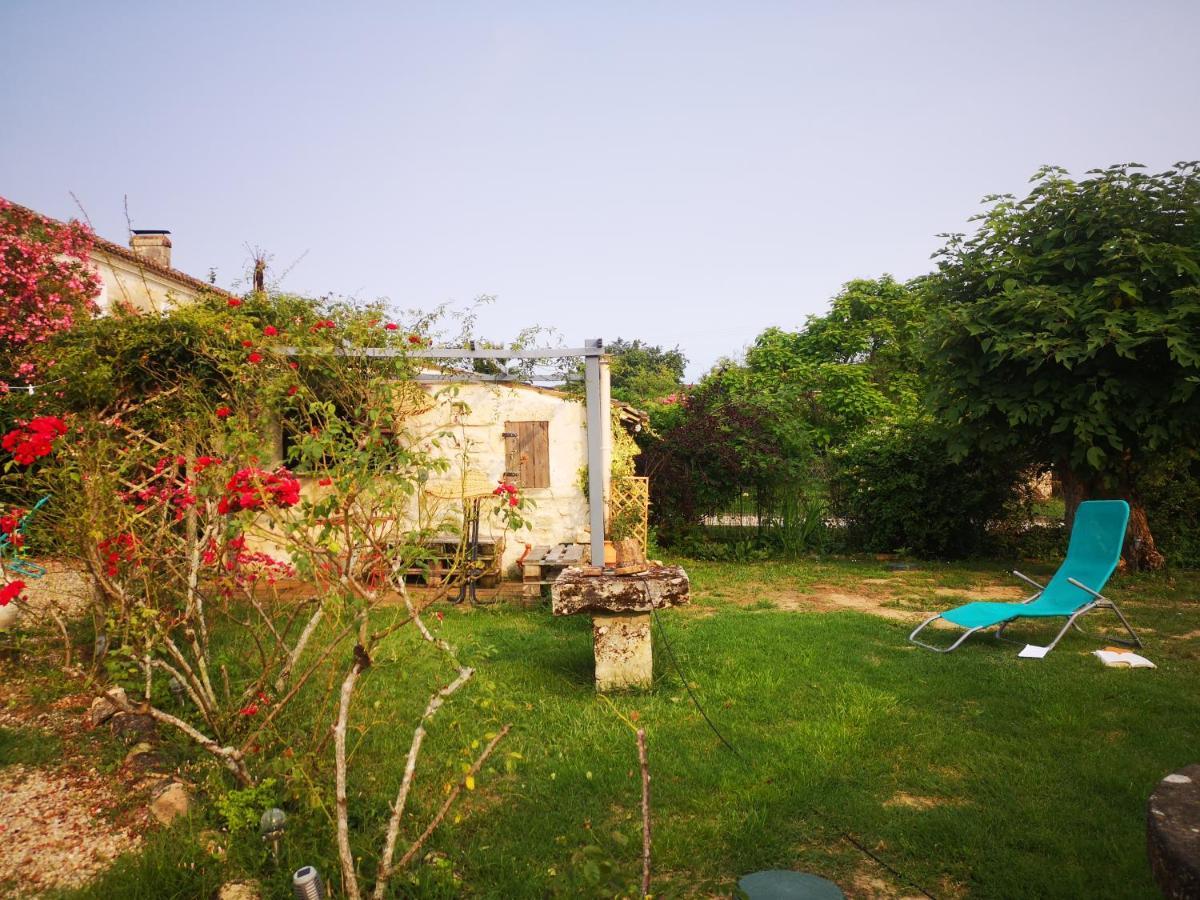 Maison De Campagne Proche Libourne Saint-Denis-de-Pile エクステリア 写真